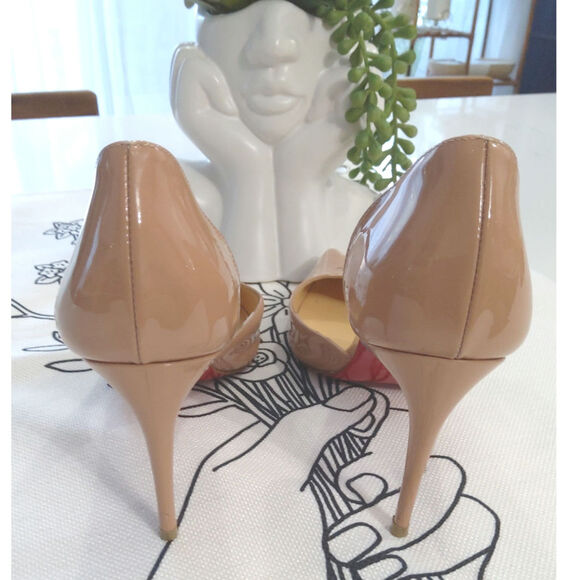 Christian Louboutin Dorsay Iriza pumps patent leather made in Italy,Nude size 6 - Picture 4 of 10